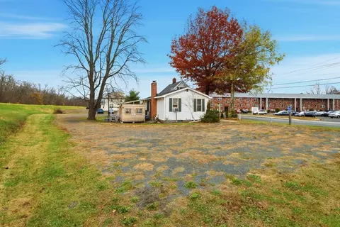 Exterior - 148 River St, West Springfield, MA 01089 photo 5 of 5