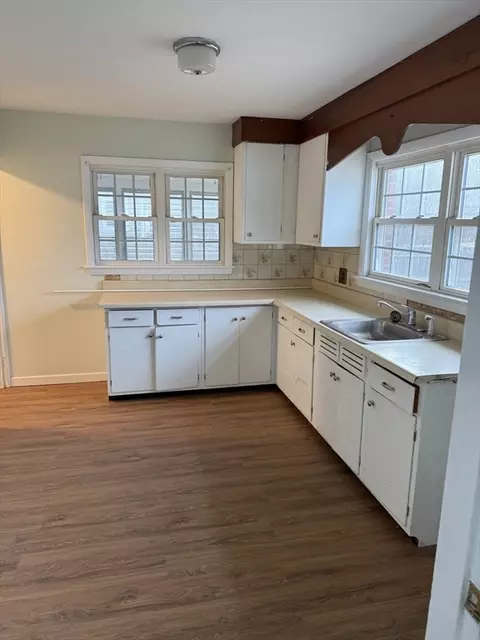 8 Semb Dr, Erving, MA 01344 photo 4