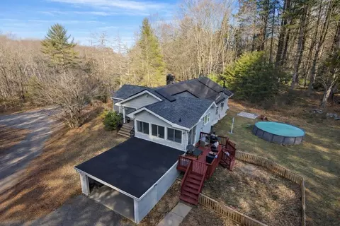 389 W Main St, Dudley, MA 01571