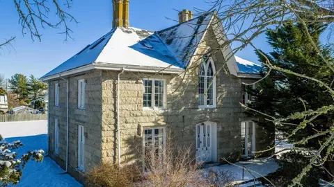 181 Washington St, Fairhaven, MA 02719