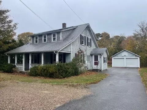 666 Main St, Harwich, MA 02645