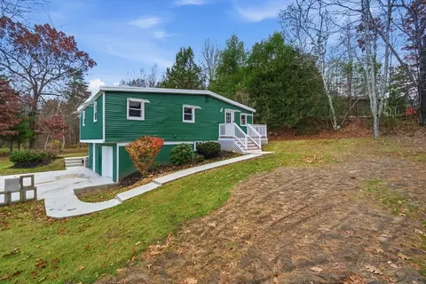 45 Jaeger Dr, Westfield, MA 01085