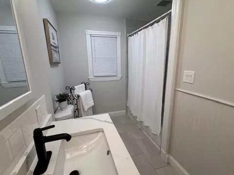 1 Willow St, Middleton, MA 01949 photo 5