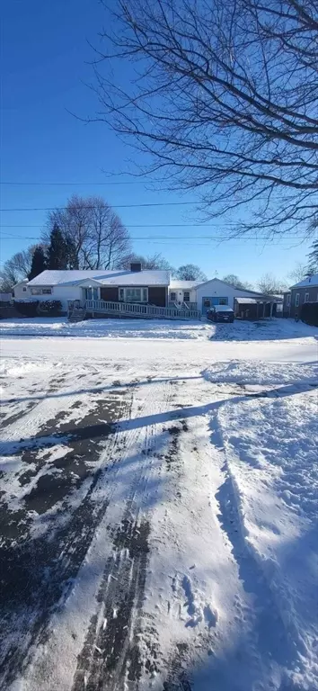 66 Eunice Ave, Worcester, MA 01606