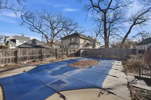 Exterior - 785 Dickinson St, Springfield, MA 01108 photo 7 of 14