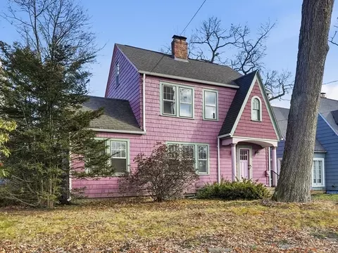 785 Dickinson St, Springfield, MA 01108