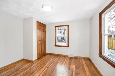 Bedroom - 90 Chamberlain St, Lowell, MA 01852 photo 2 of 11