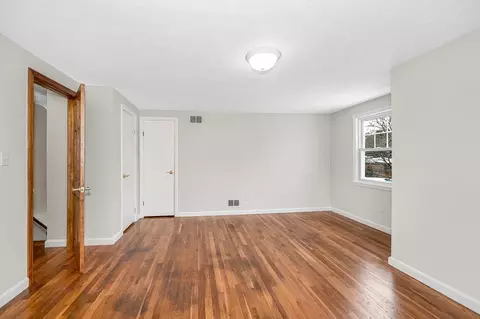 Bedroom - 90 Chamberlain St, Lowell, MA 01852 photo 11 of 11