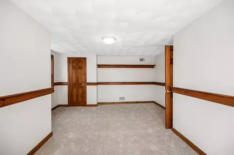 Bedroom - 90 Chamberlain St, Lowell, MA 01852 photo 7 of 11