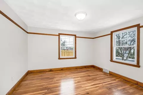 Bedroom - 90 Chamberlain St, Lowell, MA 01852 photo 3 of 11