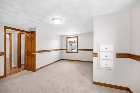 Bedroom - 90 Chamberlain St, Lowell, MA 01852 photo 6 of 11
