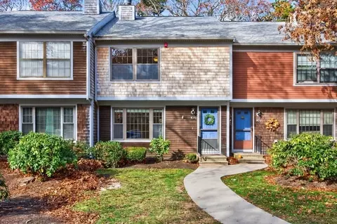 195 Falmouth Rd #10E, Mashpee, MA 02649