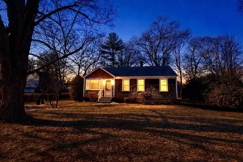 425 Laurel St, Bridgewater, MA 02324