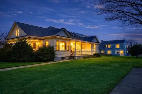 1022 Riverside Ave, Somerset, MA 02726
