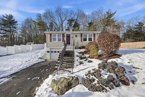 140 Shearer St, Palmer, MA 01069