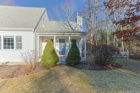 30 Flicker Ln, Marstons Mills, MA 02648 photo 5