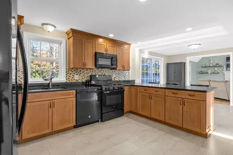 30 Flicker Ln, Marstons Mills, MA 02648 photo 17