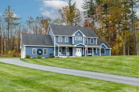 80 W Townsend Rd, Lunenburg, MA 01462
