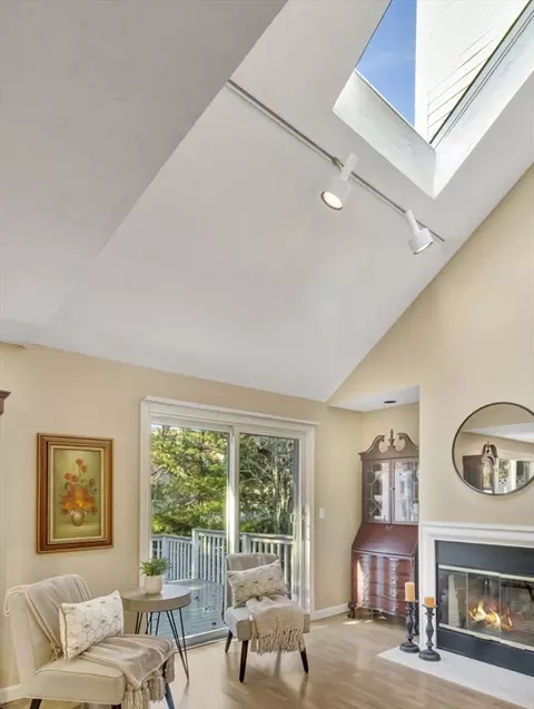 Living - 10 Kettle Ln #10, Mashpee, MA 02649 photo 3 of 4