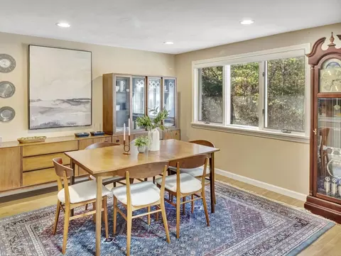 Dining - 10 Kettle Ln #10, Mashpee, MA 02649 photo 2 of 5