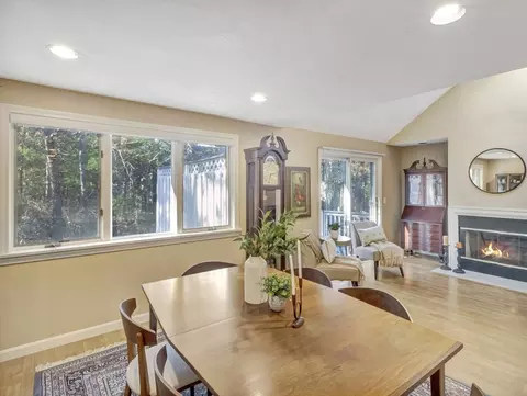 Dining - 10 Kettle Ln #10, Mashpee, MA 02649 photo 5 of 5
