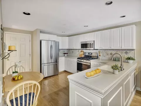 Kitchen - 10 Kettle Ln #10, Mashpee, MA 02649 photo 2 of 2