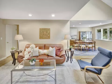Living - 10 Kettle Ln #10, Mashpee, MA 02649 photo 4 of 4