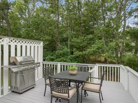 Exterior - 10 Kettle Ln #10, Mashpee, MA 02649 photo 1 of 1