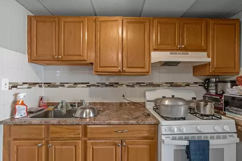26 Brow St, Fall River, MA 02721 photo 22