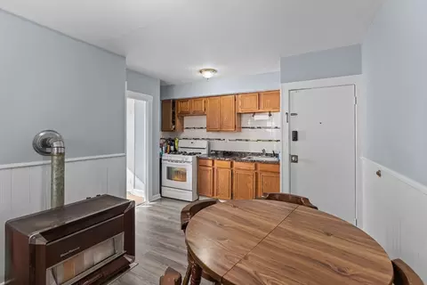 26 Brow St, Fall River, MA 02721 photo 5