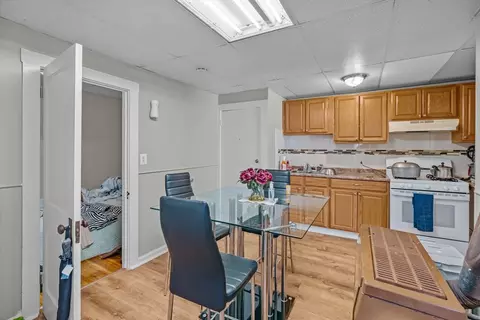 26 Brow St, Fall River, MA 02721 photo 19