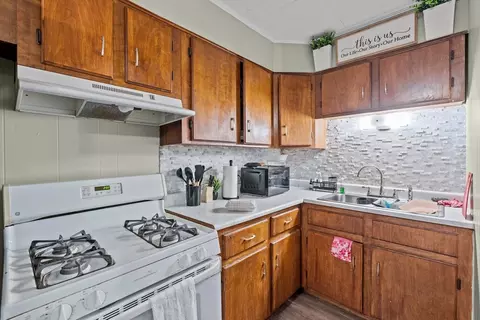 105 Park St, Fall River, MA 02721 photo 29
