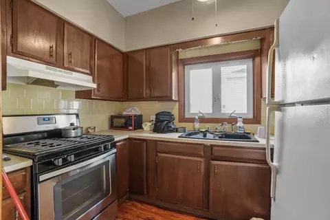 111 Park St, Fall River, MA 02721 photo 28