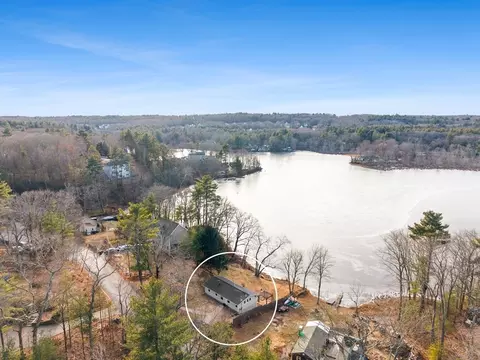40 Lakeshore Dr, Norfolk, MA 02056