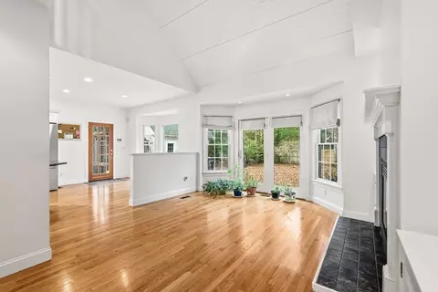 602 Putnam Ave, Barnstable, MA 02635 photo 11