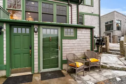 1 Main St #R, Rockport, MA 01966