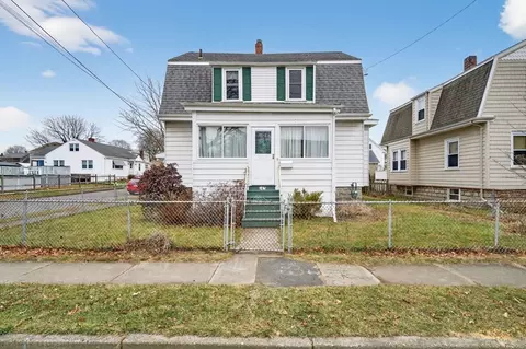 145 Pleasant St, Fairhaven, MA 02719