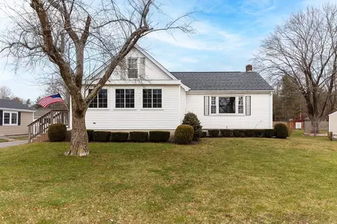 26 Orchard St, Raynham, MA 02767