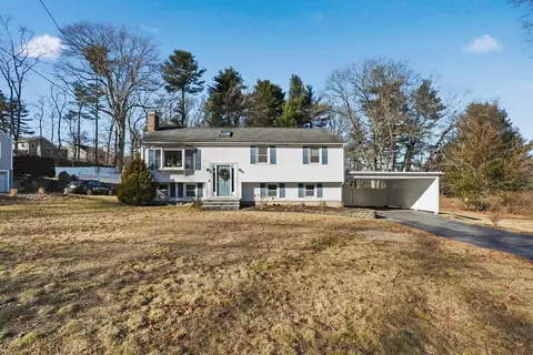 492 Elm St, Framingham, MA 01701