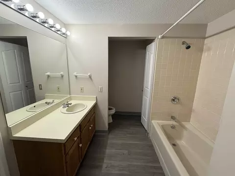 34 Sumner Ave #208, Springfield, MA 01108 photo 5