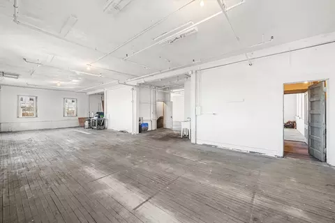 64 Green St, Worcester, MA 01604 photo 5