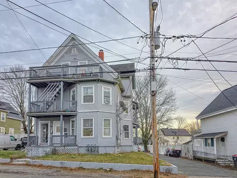 111 Riverview St, Brockton, MA 02302