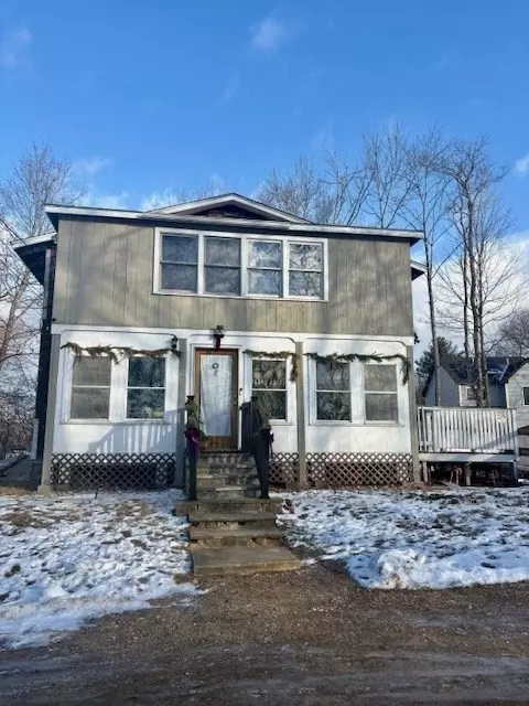 25 Belmont St, Southbridge, MA 01550