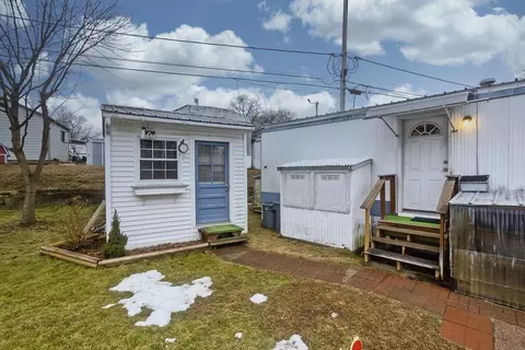 28 Mockingbird Dr, Chicopee, MA 01020 photo 7