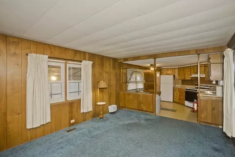 28 Mockingbird Dr, Chicopee, MA 01020 photo 11