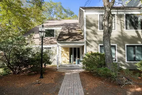 22 Concord Greene #2, Concord, MA 01742