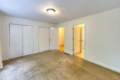 38 Johnson St, Worcester, MA 01604 photo 14