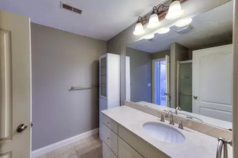 38 Johnson St, Worcester, MA 01604 photo 31