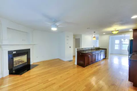 38 Johnson St, Worcester, MA 01604 photo 5