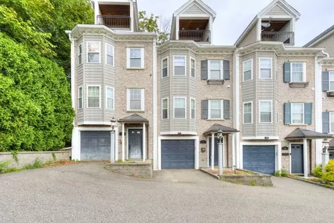 38 Johnson St, Worcester, MA 01604 photo 2